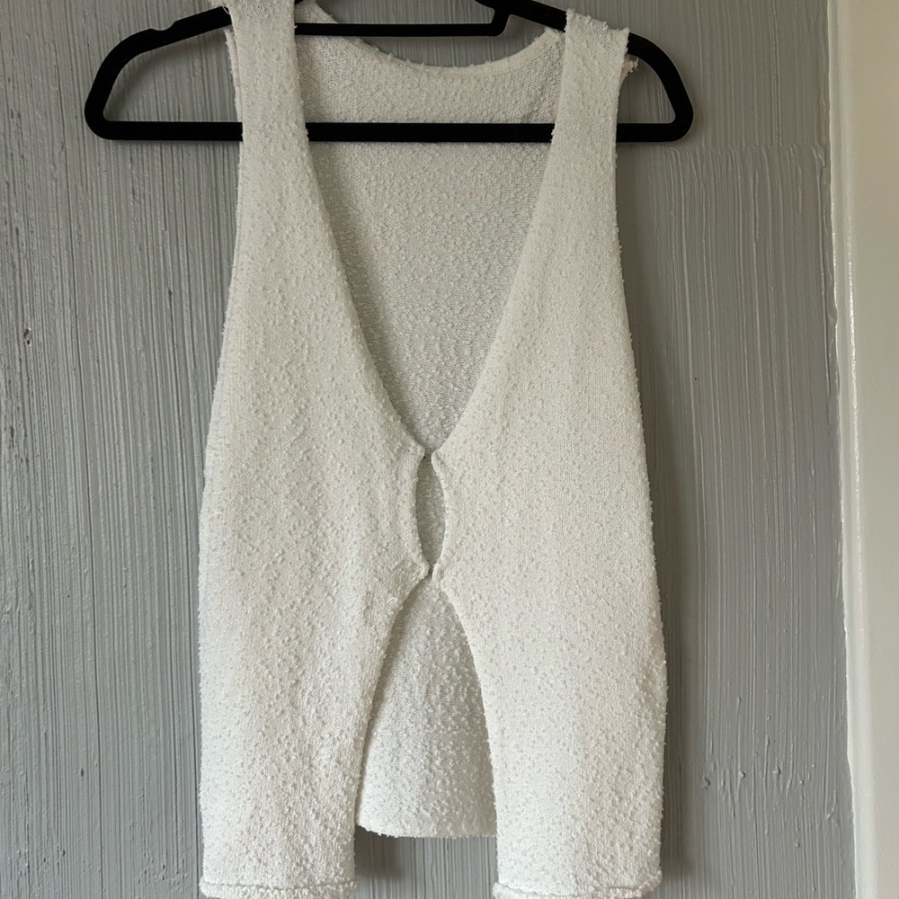 NWT Commense Clasp Front Top